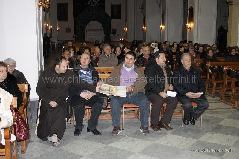 Immagine 027.jpg - 10 Gennaio 2010 - Testimonianze dei membri del Consiglio Regionale OFS: «Cristo ispiratore e centro della vita dei Francescani Secolari».